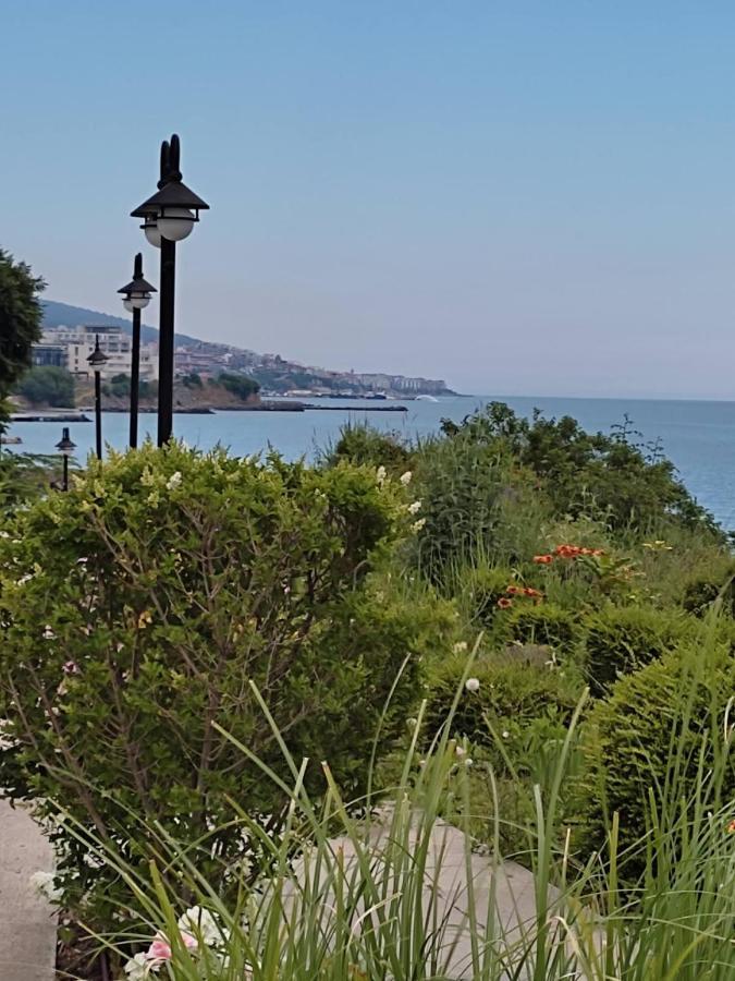 Prestige Fort Beach Private Apartment-Studio 46 Sveti Vlas Exteriör bild